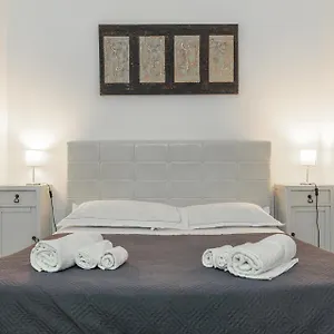 zefnea-house.catania-hotels.net/